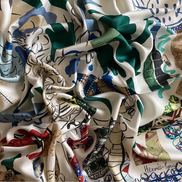 Brand New Hermes La Maison des Oiseaux Parleurs Silk Scarf - Picture 13 of 14